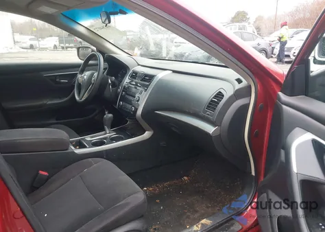 2013 Nissan Altima 2.5 S z USA, uszkodzony, nr VIN 1N4AL3AP2DC133300